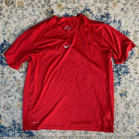 Red Nike Dri Fit Kids Size L - Picture 1 of 2